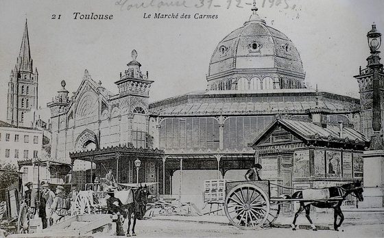 Le Capitole de Toulouse, à deux pas du square Charles-de-Gaulle
